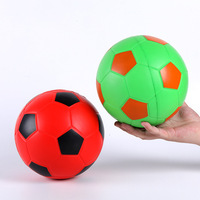 Ballon de football promotionnel 2026 populaire - Ballon de football anti-stress simulé - Jouet de football anti-stress - Logo personnalisé - Cadeaux de bienvenue - PU