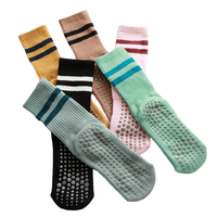 Chaussettes en coton antidérapantes personnalisées avec logo pour femmes, respirantes, confortables, antidérapantes, pour le sport, la remise en forme, l'été, le yoga, le pilates