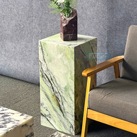 Table basse cube en marbre Calacatta Vert, socle bas, pour salon et entrée, luxe, naturelle, personnalisable, convertible et extensible