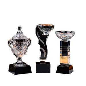 Trofeo di coppa sportiva in cristallo personalizzato 2023 per i campioni