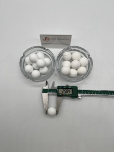 Billes en céramique à haute teneur en alumine pour broyeur à boulets de ciment, 92 % Al2O3, céramique industrielle, broyage ultrafin 1-90 mm - Product Image 4