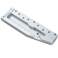 Poutre structurelle en aluminium usinée CNC personnalisable, conception légère, compatible électro-érosion à fil, pour robot industriel et cadre de vélo électrique