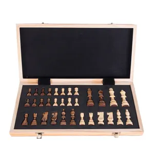 Conjunto de xadrez magnético dobrável, jogo de tabuleiro de madeira macia para crianças, tradicional, clássico e manual