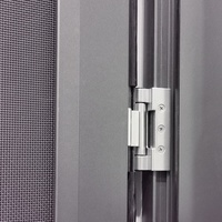 Fenêtre à double vitrage en aluminium à battants français avec persiennes