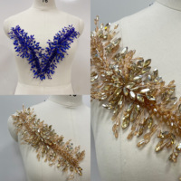 Applique florale de luxe faite à la main en fil métallique 3D avec strass brillants pour accessoires de robe