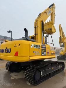 Excavadora hidráulica de cadenas Komatsu PC220 de 22 toneladas, modelo usado con motor y caja de cambios. - Product Image 1