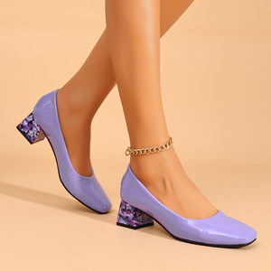 <span class=keywords><strong>Escarpins</strong></span> Xuanhui en cuir verni <span class=keywords><strong>violet</strong></span> à bout carré pour <span class=keywords><strong>femme</strong></span>, motif floral, talon carré, chaussures habillées élégantes, mode féminine, bureau, soirée - Product Image 3