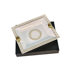 Cenicero Rectangular Conveniente, Cenicero Grande para Banquetes Familiares, Cenicero de Cerámica para Oficina y Restaurante - Product Image 1