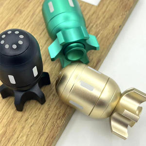 Mainan Fidget Spinner Bahan Alloy EDC Clicker, 3 in 1 Mainan Meja Eksekutif Premium Dekorasi Rumah Kantor Hadiah untuk Anak Laki-laki Pria Dewasa - Product Image 4