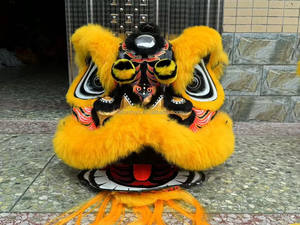 Hecho a mano tamaño Normal China <span class=keywords><strong>dos</strong></span> <span class=keywords><strong>personas</strong></span> actuación León danza traje Guangzhou fábrica cultura china baile León danza - Product Image 5