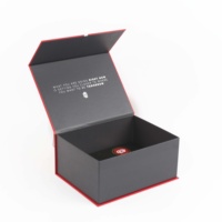 Boîte cadeau de Noël rouge à fermeture magnétique, papier artistique, revêtement UV, logo personnalisé, emballage de luxe, doublure intérieure en éponge
