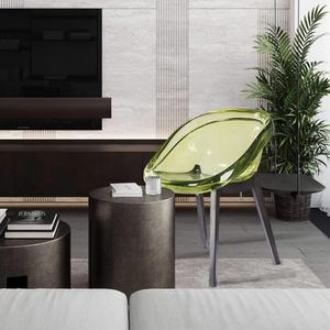 Chaise en résine transparente enveloppante et simplifiée, avec support dorsal ergonomique, élégante pour la salle à manger et les loisirs - Product Image 2