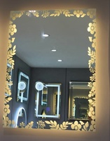 Miroir de salle de bain LED intelligent gravé floral réglable personnalisé en usine avec cadre de fleurs pour la maison hôtel appartement