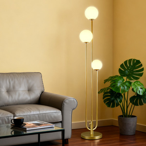 Lampe sur pied scandinave en laiton avec éclairage LED, commande tactile, hauteur réglable, éclairage pour salon et chambre à coucher - Product Image 1