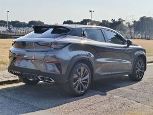 Chang'an UNIT 2023, voiture essence confortable de deuxième génération 1.5T, la plus populaire en Afrique - Product Image 4