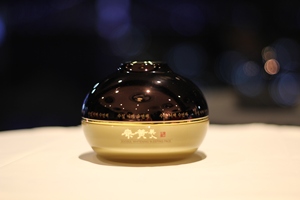 SOOSUL Pack de nuit éclaircissant avec extrait de champignon Sanghwang Phellinus Linteus Crème de nuit éclaircissante - Product Image 2