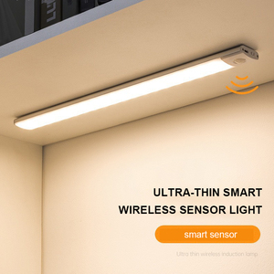 Luz de <span class=keywords><strong>sensor</strong></span> de movimiento LED recargable por USB de 5V moderna para iluminación interior para armarios de cocina armarios control remoto - Product Image 3
