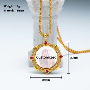 เครื่องประดับคาทอลิกพระแม่ฟาติมา วิร์เจน เดอ ฟาติมา ทำจากทองเหลืองชุบเคลือบเงาประดับทับทิม ของขวัญทางศาสนาสำหรับผู้ศรัทธาชาวอิเบเรีย - Product Image 2