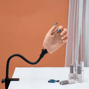 Силиконовая практиковочная рука для ногтей темная с поддерживающей ручкой модель с суставами, гибкие соответствующие ногти, ногтевое искусство, Обучающие руки