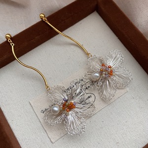 Pendientes Largos <span class=keywords><strong>de</strong></span> Perlas con Flores Tejidas a Mano, Estilo Retro Francés, Ondulados, Joyería Floral Éterica, Regalo - Product Image 4