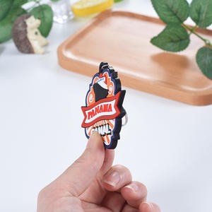 מחזיקי מפתחות Pvc רכים בהתאמה אישית 2d/3d/3d בהתאמה אישית ליצור מפתחות גומי עם לוגו דיגיטלי חינם 12 שעות - Product Image 5