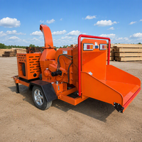 Broyeur de bois industriel mobile diesel facile à utiliser avec alimentation hydraulique, déchiqueteuse de feuilles d'arbres à vendre
