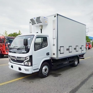Camion frigorifique DONGFENG 4X2 pour le transport de volailles, de bétail, de poussins, de canetons, de porcelets et de jeunes animaux à température constante - Product Image 1