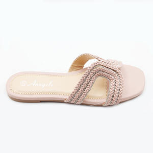 Popular marca de lujo nombre Casual zapatos de diamantes de imitación zapatillas chica verano playa plana sandalia chanclas para mujeres y damas - Product Image 4