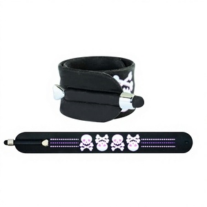 Pulsera de Silicona Personalizable con Impresión, Lápiz Táctil, Color Blanco, Resistente a Desgarros, Pulsera Promocional Hecha en Italia para Ferias Comerciales - Product Image 1