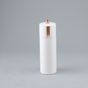 Moinho de pimenta de bambu com logotipo personalizado de estilo moderno e design personalizado premium - Product Image 3