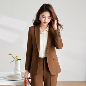 Tailleur da Donna Elegante di Alta Qualità, Personalizzato, Slim Fit, per <span class=keywords><strong>Ufficio</strong></span> e Business - Product Image 5