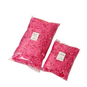 Trituras de papel de rafia de 100g para relleno de Cajas de Regalo, pelusa de papel cortada arrugada decorativa, Ideal para favores de boda, decoración de cajas de dulces - Product Image 5