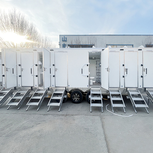 Remorque de toilette portable mobile de luxe à 8 stalles au design moderne pour le camping - Product Image 2