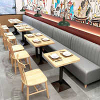 Ensemble de mobilier personnalisé pour restaurant et café Tables de bar d'intérieur avec chaises confortables pour la maison et l'appartement