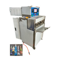 Machine de remplissage et de scellage automatique à 4 buses pour petites entreprises, idéale pour les jus de fruits (orange, pomme) et l'huile, pour les bâtonnets glacés