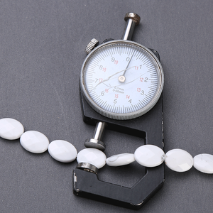 ลูกปัดพลอยออนิกซ์ธรรมชาติ 2461 เม็ด ทรงรีเหลี่ยมเจียระไน ขนาด 3 มม. ด้านหลังแบน สำหรับงานเครื่องประดับ - Product Image 2