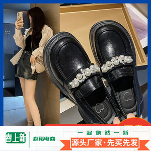 2025 automne britannique Style rétro femmes mocassins en cuir véritable rehaussant la hauteur appartements petites semelle épaisse nouvelles chaussures en cuir verni - Product Image 6