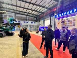 Sdlq Lqr100 Roterende Boorinstallatie Power Head Koppel <span class=keywords><strong>100Kn</strong></span> 23.5T Boordiepte 20M Kelly Bar Cfa Motor Pomp Hei <span class=keywords><strong>Rig</strong></span> - Product Image 6