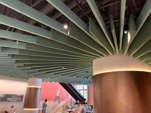 โซลูชั่นฝ้าเพดานอะคูสติกสำหรับโรงแรม แผ่นฝ้าเพดานอะคูสติกไฟเบอร์กลาสแบบขอบเรียบ แผ่นฝ้าเพดานสีขาว สำหรับร้านค้าปลีก - Product Image 6