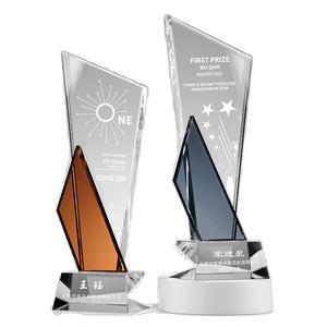 छोटे पुल का नया आगमन खाली क्रिस्टल ट्रॉफी पुरस्कार प्रशिक्षण और टीम निर्माण के लिए कस्टम लोगो सस्ता पट्टिका - Product Image 2