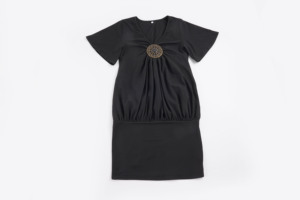 Vestido Corto Elegante y Versátil con Cuello en V, Fruncido y Botones Metálicos, Estilo Vintage Francés, Ajustado al Cuerpo - Product Image 6