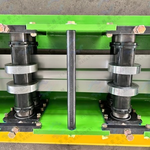 เครื่องจักรผลิตคีลสำหรับอุปกรณ์เสริมฝ้าเพดาน HAUAN พร้อม PLC และมอเตอร์เกียร์ 18.5 กิโลวัตต์ 380 โวลต์ - Product Image 5