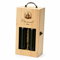 Boîte cadeau en bois massif pour deux bouteilles de vin rouge avec fenêtre de présentation frontale, logo gravé, fermeture à loquet métallique, emballage pour vin