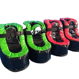 Chaussures de vitesse gonflables géantes, grosses bottes en mousse souple en PVC, chaussures de football gonflables géantes pour la construction d'équipe, jeu de football - Product Image 1