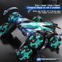 Vente chaude 2.4Ghz Double Face Rc Stunt Cars Six Roues Drift Veichcle LED Lumières 360 Degrés Flips Rotation Crawler Avec Spray