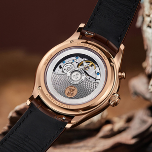 นาฬิกาข้อมืออัตโนมัติ Lucky Harvey Men Genghis Khan รุ่นหน้าปัดแซฟไฟร์คริสตัล <span class=keywords><strong>ส</strong></span>ายหนั<span class=keywords><strong>ง</strong></span> กันน้ำ 5ATM หน้าปัดไล่เฉดสีแบบ Guilloche - Product Image 5