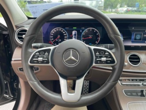 Venta al Por Mayor de Autos Usados <span class=keywords><strong>Mercedes</strong></span> Benz <span class=keywords><strong>Clase</strong></span> <span class=keywords><strong>E</strong></span> <span class=keywords><strong>2020</strong></span> <span class=keywords><strong>E</strong></span> 260 L Versión Deportiva Sedán de Tamaño Completo para Exportación, Autos Usados de <span class=keywords><strong>Segunda</strong></span> <span class=keywords><strong>Mano</strong></span> - Product Image 5