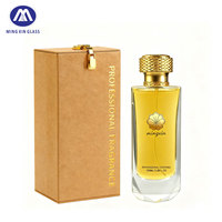 Flacon de parfum en verre à brume fine de 100ml de conception spéciale de luxe avec fond unique et boîte-cadeau pour parfum masculin et féminin