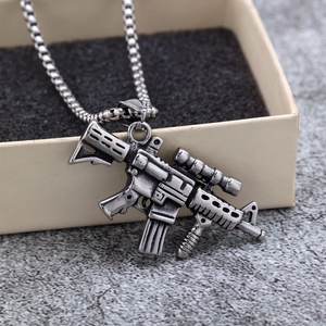 Collar con colgante de pistola de acero inoxidable para hombres y mujeres, amuletos temáticos, regalo, joyería, accesorio de moda - Product Image 4