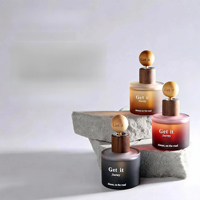 Coffret cadeau d'assainisseurs d'air pour voiture Nouvelle gamme premium de parfums pour voiture avec une fragrance longue durée et des accents décoratifs